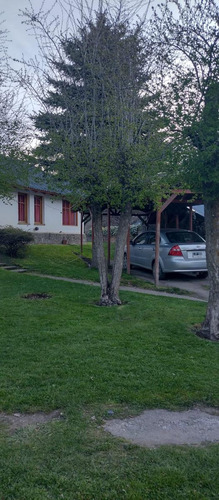 Casa En Venta - 2 Dormitorios 2 Baños - 700mts2 - San Martín De Los Andes