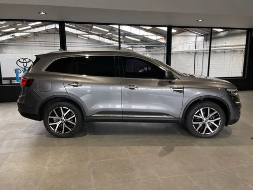 Renault Koleos 2.5 Intens 4X4 Bose