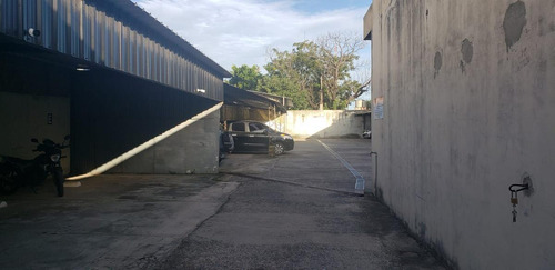 Imagen 4 de 5 de Cochera - Lanús