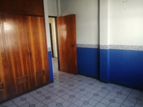 Imagen 4 de 13 de As En Alquiler Casa Doble Propósito En Av. Ferrero Tamayo As