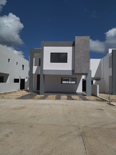 Casa En Venta En Privada Tamora En Conkal