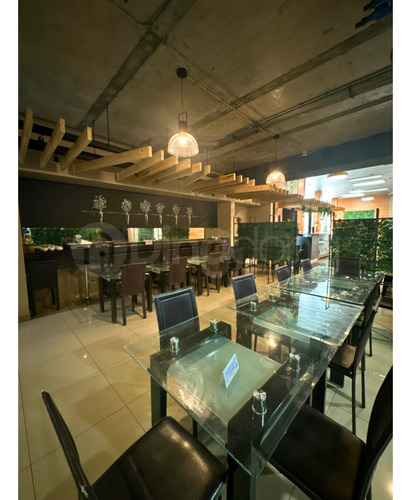 Arriendo Local Comercial Céntrico Dos Pisos Para Restaurant