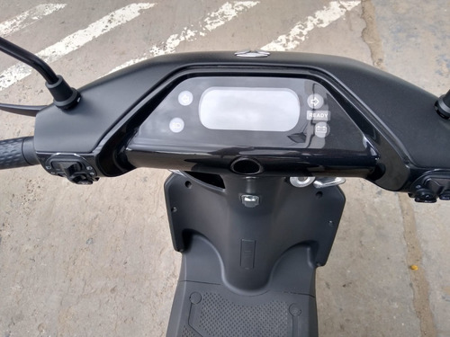 Imagen 6 de 16 de Scooter Yadea S-like Electrico