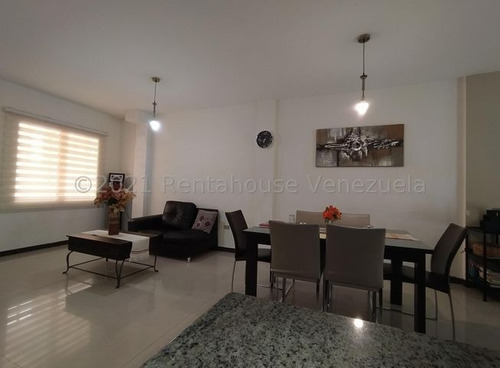 Imagen 8 de 20 de Estupendo Townhouse En Venta Urb. El Piñal El Limón 23-13132 Ejc 0424-3439046