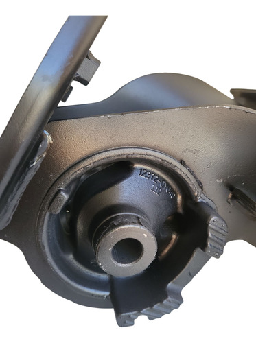 Soporte/ Pata Motor Izquierdo Toyota Etios 123720y040