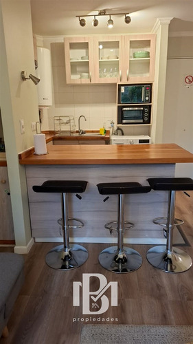 Casa En Venta De 1 Dorm. En Pucón