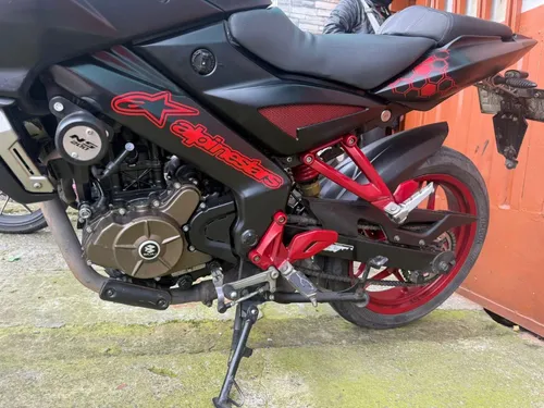 Vendo Mi Ns200 Con Todo Al Día Lista Para Traspaso