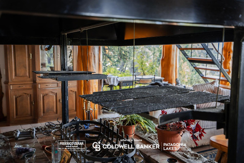 Venta Exclusiva Casa De 5 Dormitorios, 4 Baños En Barrio Del Golf, Llao Llao, Bariloche