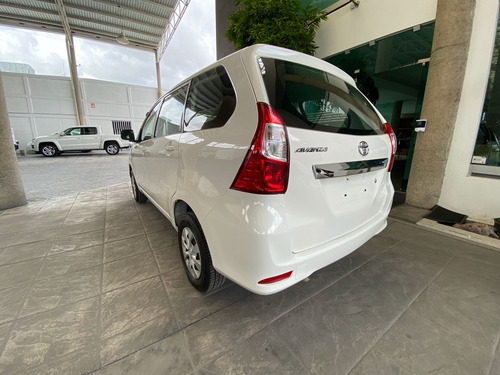 Imagen 6 de 11 de Toyota Avanza Cargo 2016