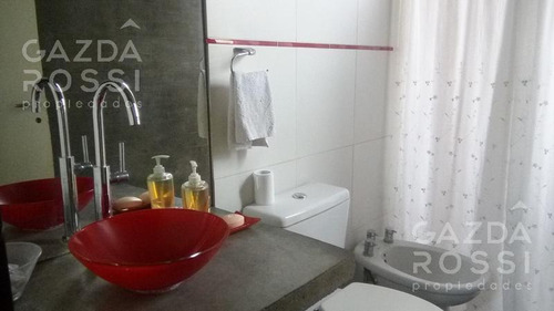 Imagen 5 de 11 de Excelente Casa De Diseño Moderno A La Venta En El Centauro