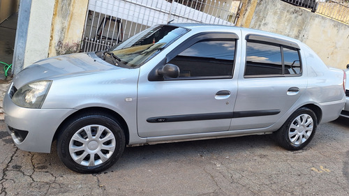 Renault Clio Sedan 1.0 16v Expression Hi-flex 4p