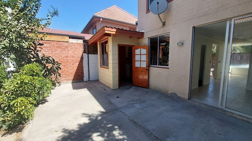 Casa En Altos De Quilicura (4d-3b) - Quilicura