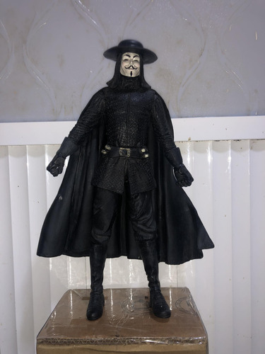 Figura V De Venganza Vendetta 12' Neca (detalle) (Usado)