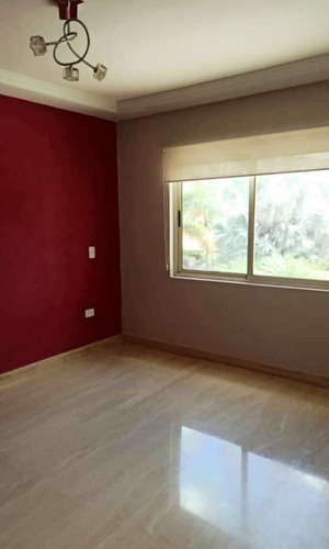 Venta Town House Resid. Doral Park, Urb. Mañongo