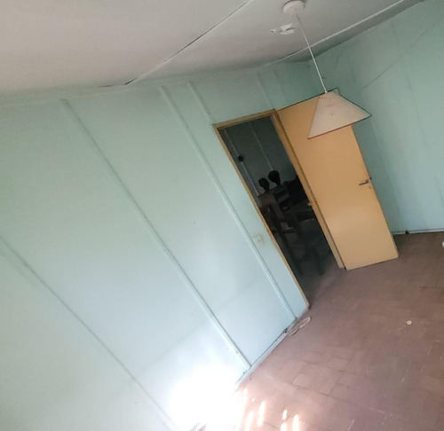 Vendo Lote 10 Por 30 Con Casa A Reciclar