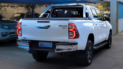 Toyota Hilux 2.8 Dc 4x2 Tdi Srv L16 2021
