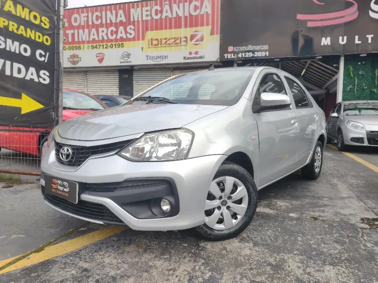 Toyota Etios 1.5 16v X 4p