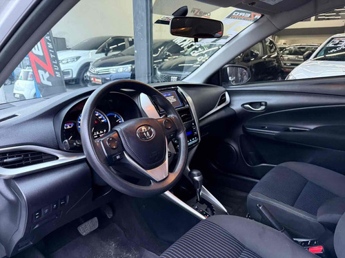 Toyota Yaris Sedan 1.5 16V FLEX SEDAN XL PLUS CONNECT MULTIDRIVE