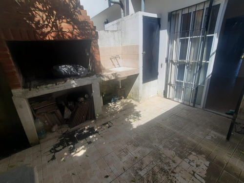 Triplex Amplio Y En Impecable Estado A La Venta Sin Expensas