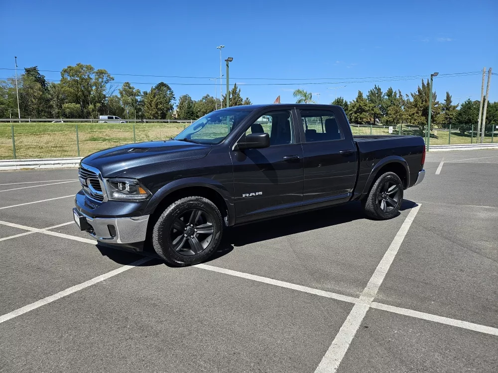 RAM 1500 5.7 Laramie Atx V8