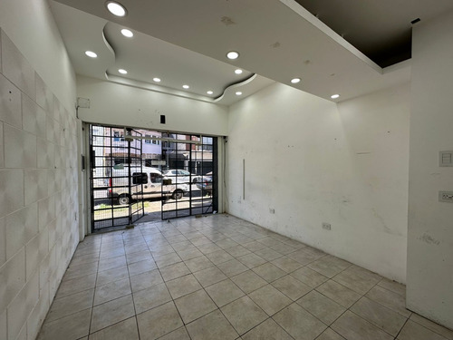 Local En Venta De 3x8