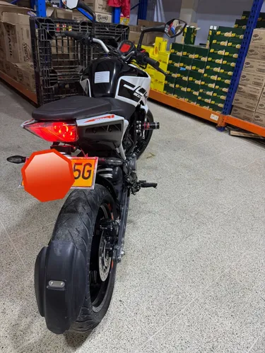 Ktm Duke 200 Ng, Modelo 2023, Con 6.000 Kilómetros