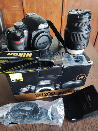 Nikon D3200 Y 18-55 Como Nueva