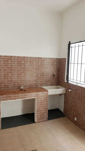 Alquilo Apartamento #5 De Dos Dormitorios En La Blanqueada