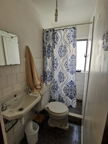Casa En Chorrillos, 4 Dormitorios 2 Baños