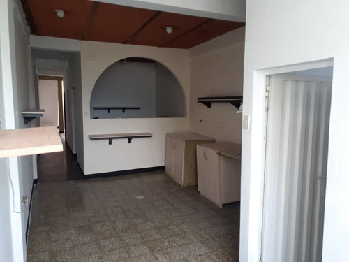 Imagen 7 de 14 de Casa Doble Propósito A Pie De Calle Barrio Sucre