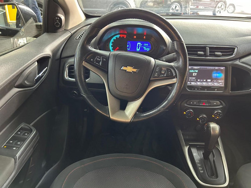 Chevrolet Onix HATCH LTZ 1.4 8V Flex Automatico 2016 Completo Midia Rodas Baixa km