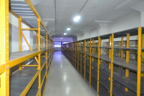 Imagen 5 de 12 de Edificio Industrial En Alquiler Urb. Los Cortijos De Lourdes # 23-9874