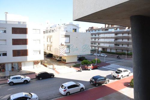 Apartamento Con Excelente Ubicación! - Ref: 2823