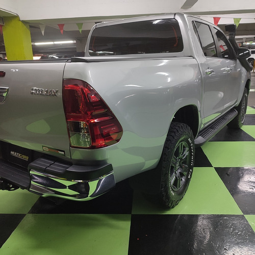 Imagen 7 de 12 de Toyota Hilux Automatico