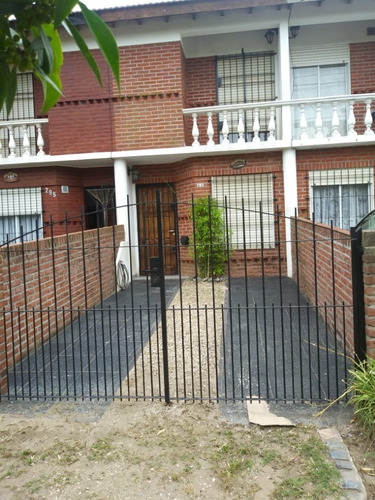 Imagen 2 de 16 de Alquiler Temporal, Triplex Para 5 Personas. Cerca De La Peatonal Y Playa