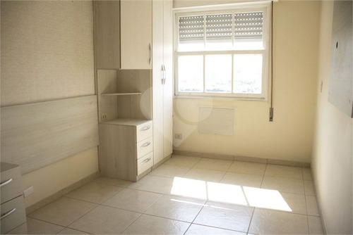 2 Dormitórios, 1 Cozinha Ampla, 1 Vaga, Em Ótima Localização No Melhor De Santos - 271-im559662