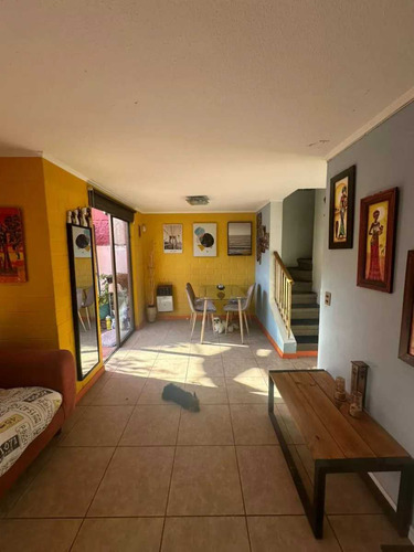  Casa 2 Pisos, 3d+3b, Valle Grande (21463)