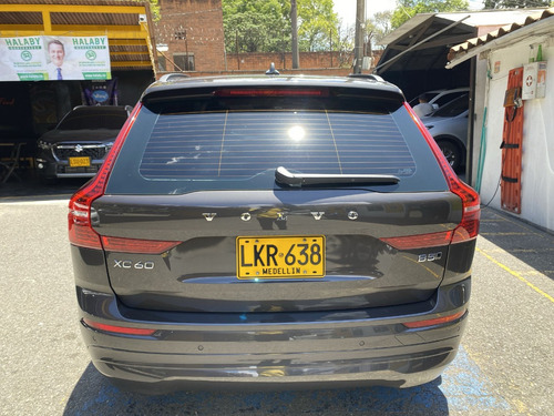 Imagen 6 de 25 de Volvo Xc60 B5 Mild Hybrid 2022