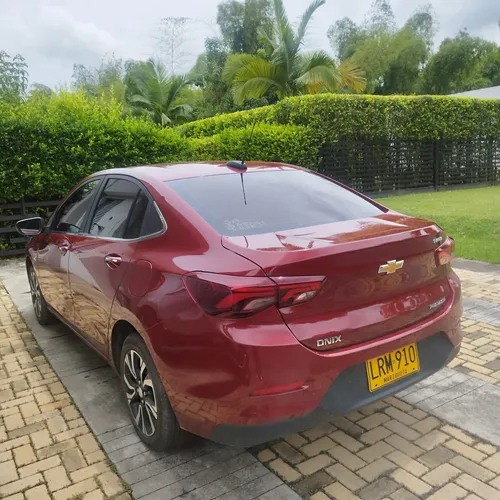 Chevrolet Onix 1.0T Premier Sedan At