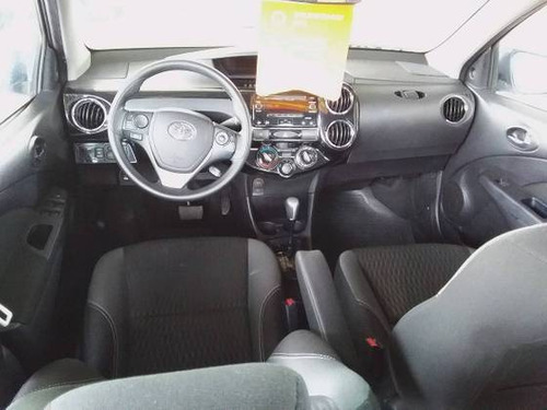 Imagem 3 de 9 de Toyota Etios 1.5 X Plus Sedan 16v Flex 4p Automático