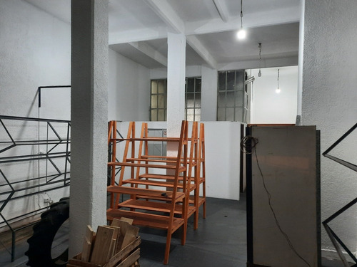 Variados Destinos! 2 Baños, Deposito + Oficina + Cocina!