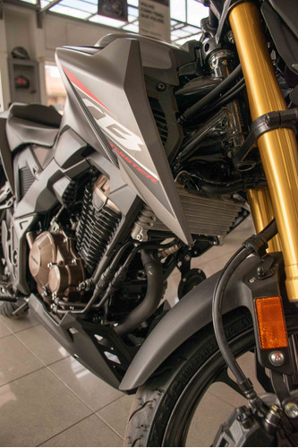 Honda Cb 300 Gris 0km 2025 - Honda Resonancias