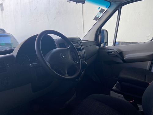 Imagen 4 de 15 de Mercedes Benz Sprinter 415 Cdi Mixto 4+1