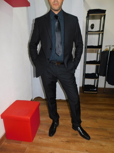 Imagen 4 de 5 de Alquiler De Trajes , Los Mejores Precios , Agendate !