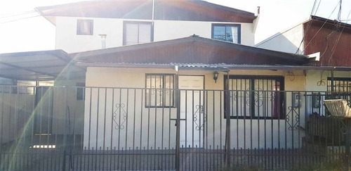 Casa En Venta De 4 Dorm. En Rancagua