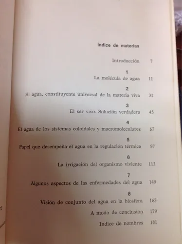 El Agua, Base Estructural De Los Seres Vivos Por C. Benezech (Usado)