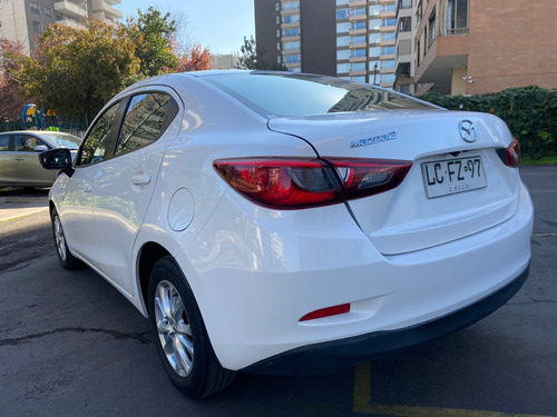 Mazda Mazda 2 Sdn S 6Mt