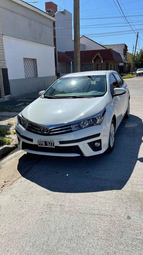 Imagen 4 de 16 de Toyota Corolla 2016 1.8 Xei Cvt 140cv