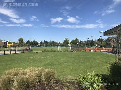Mosquera Y Gallastegui - Venta Terreno En Ayres Plaza