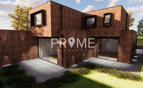 Nueva A Estrenar/ 3d,3b Mas Servicios, Estar, Quincho